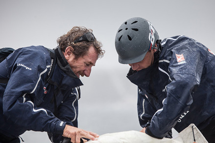 The J.P.Morgan BAR shore team prepare the EX40 at the Royal Sydney Yacht Squadron