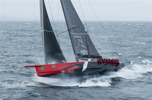 COMANCHE (USA) cutting an impressive figure during the Rolex Sydney Hobart