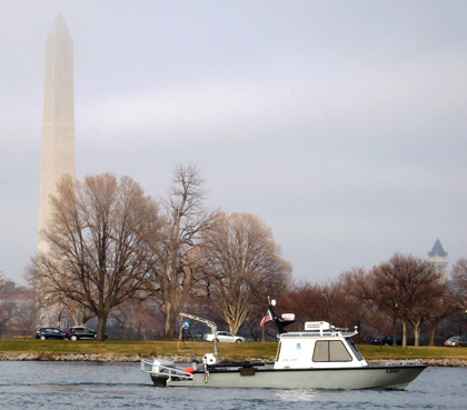 NRT5 surveys the Potomac River